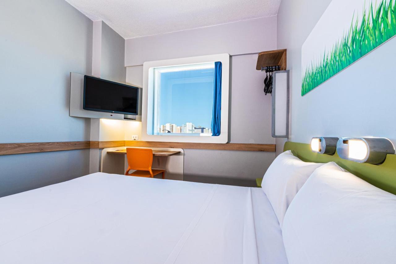 Ibis Budget Fortaleza Praia De Iracema Exteriör bild